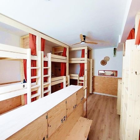 Coast - Utopy Hostel Biarritz Bagian luar foto