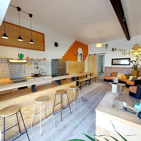 Coast - Utopy Hostel Biarritz Bagian luar foto