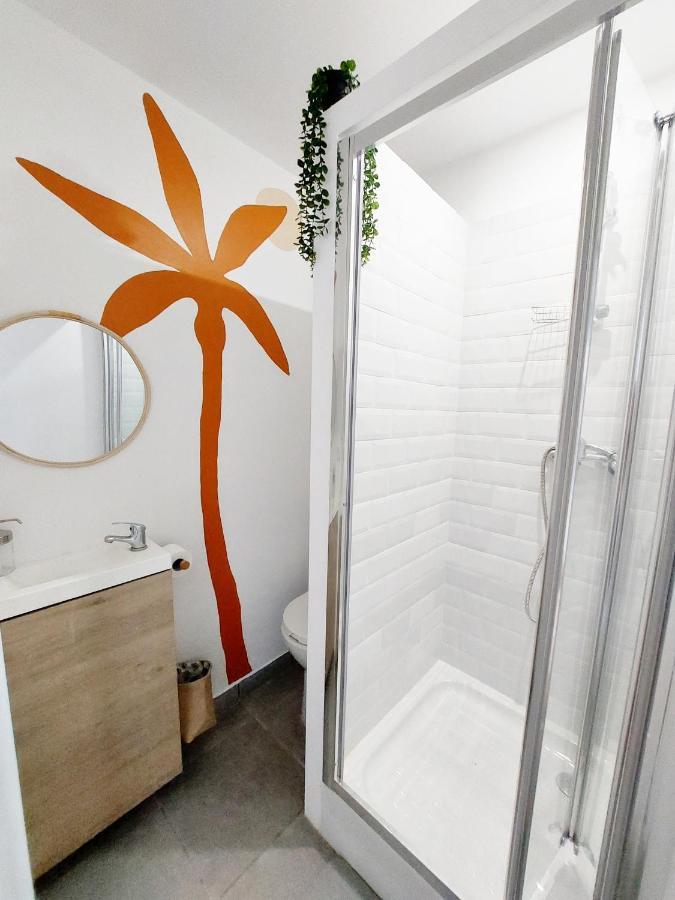Coast - Utopy Hostel Biarritz Bagian luar foto
